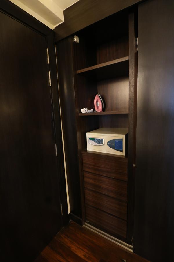Millennium Suite At Pyramid Tower Petaling Jaya Bagian luar foto
