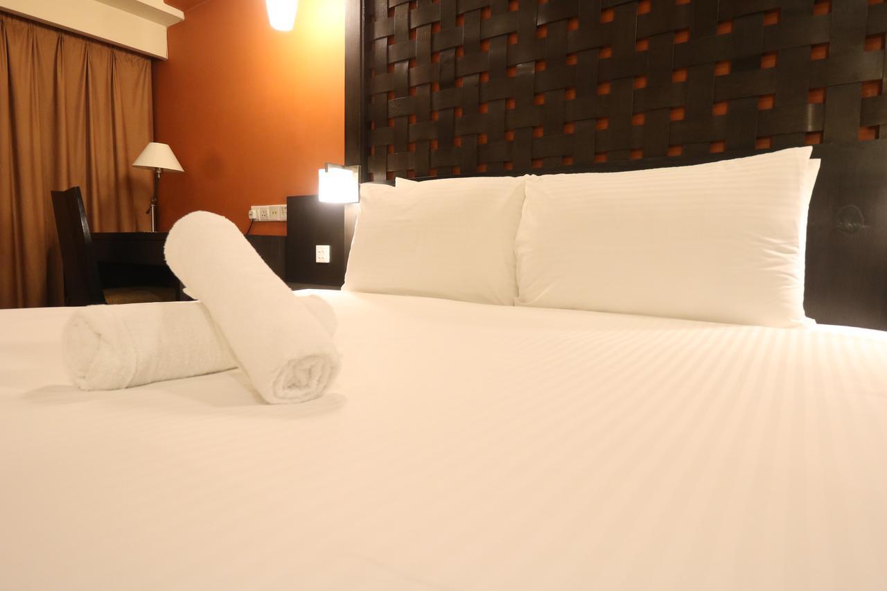 Millennium Suite At Pyramid Tower Petaling Jaya Bagian luar foto